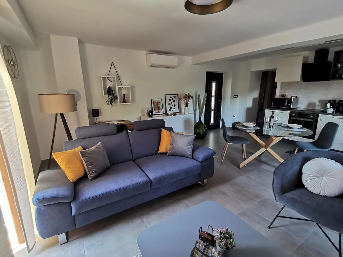 Casa Zonti Apartment Kanfanar